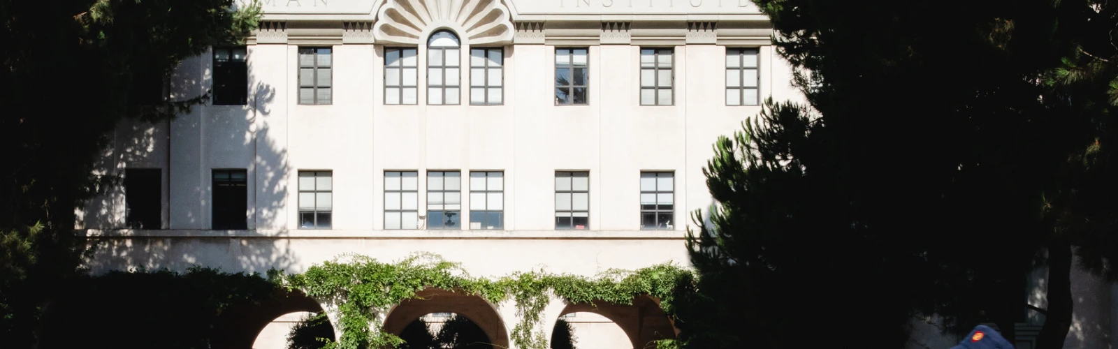 Hotels Near Caltech with EV Charging – Sleep, Recharge & Repeat!